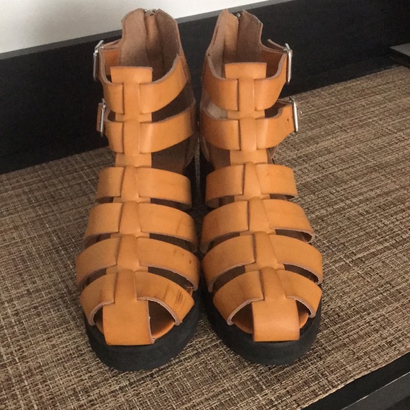 Pac Sun Gladiator Throw-back Sandals - Picture 2 of 4